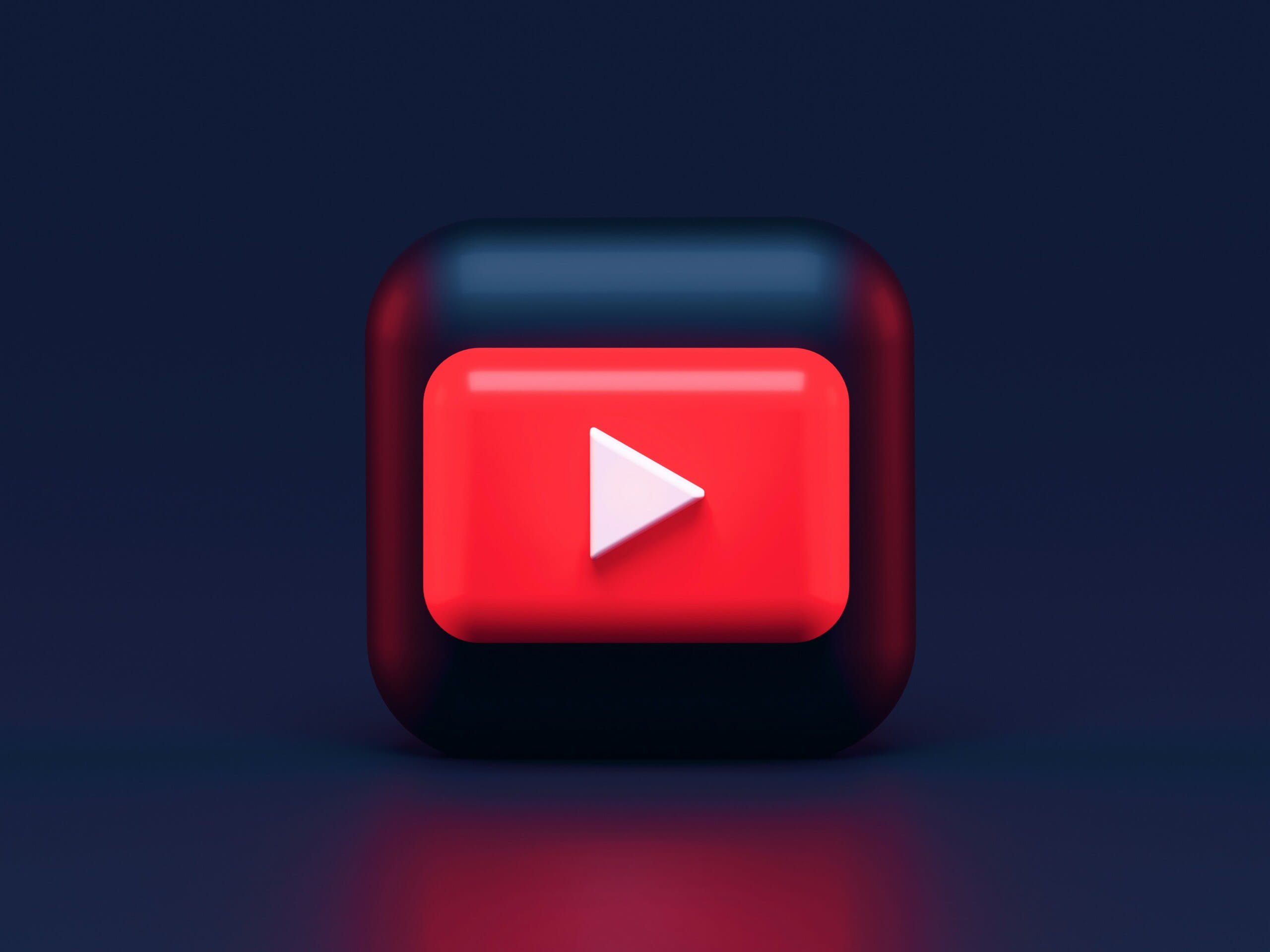 ¿Qué es YouTube Ads Guía visual sobre publicidad en YouTube Icono de YouTube sobre fondo oscuro, ideal para ilustrar el concepto de ¿Qué es YouTube Ads? y la publicidad en la plataforma de videos.