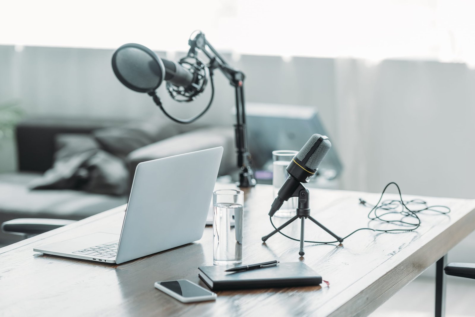 podcast-equipment-and-laptop-computer-on-wooden-de-2026-01-06-00-40-34-utc